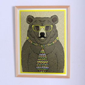 Poster The Bear in a tie